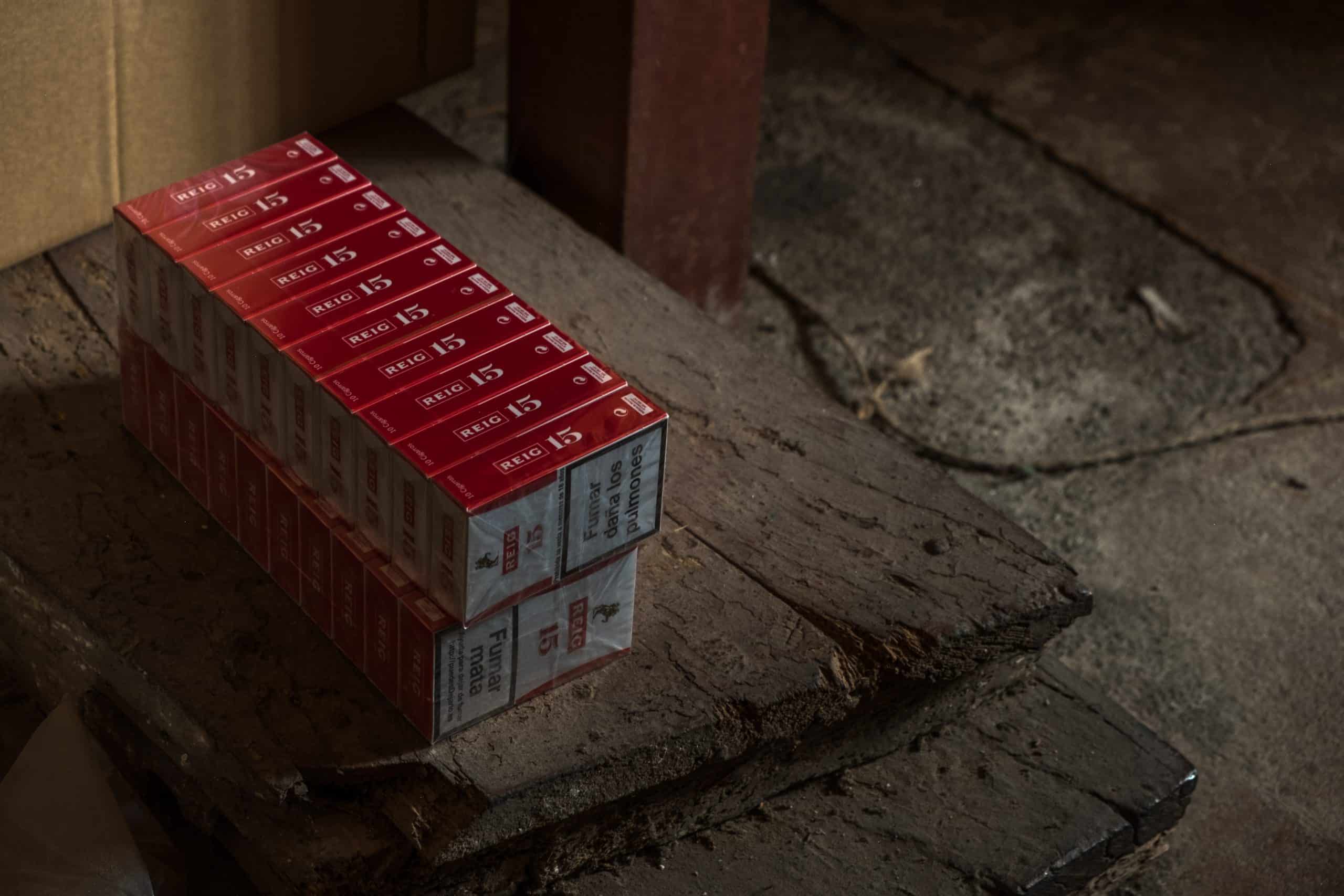 Vil du gerne lægge cigaretterne på hylden?